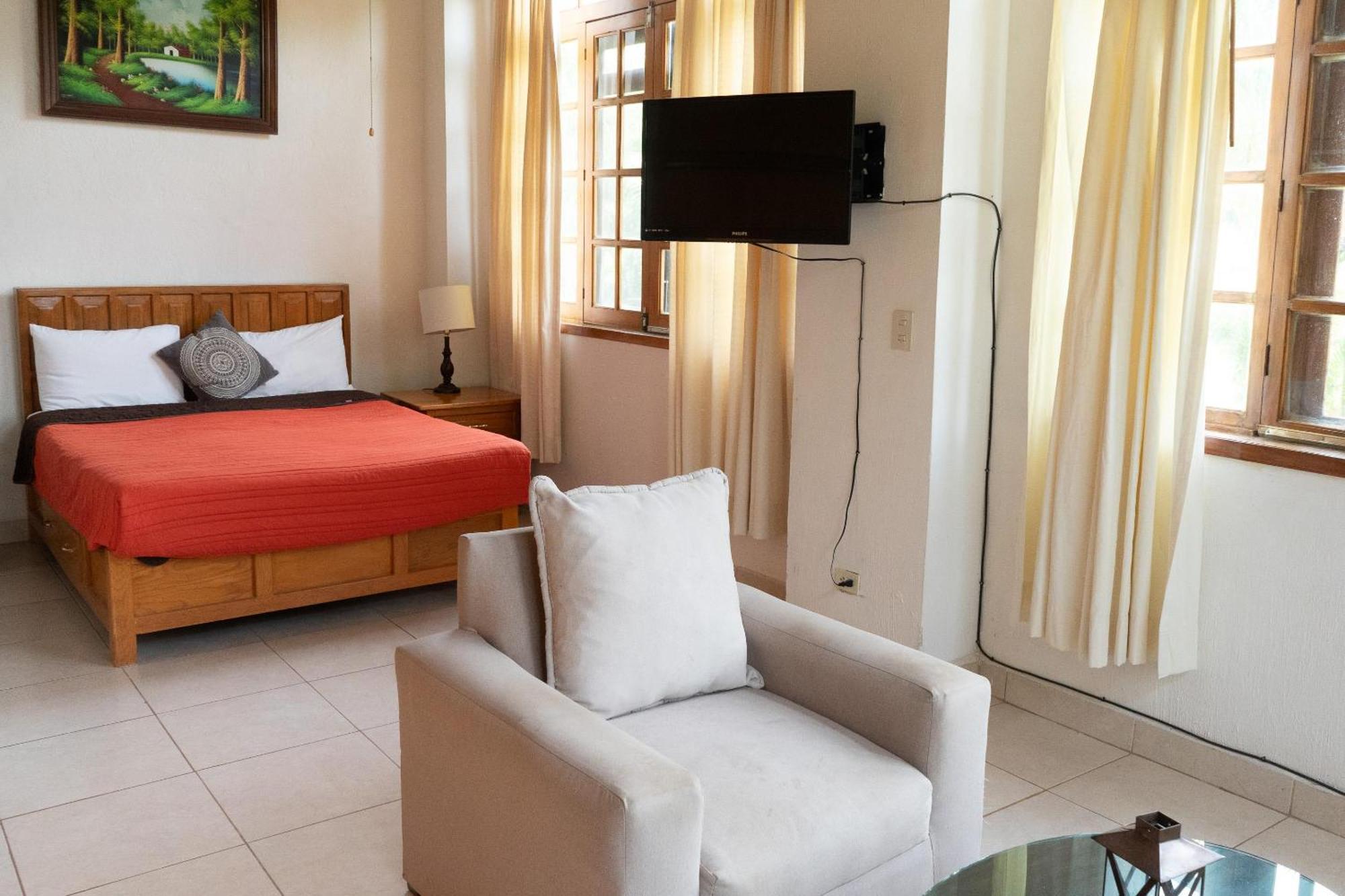 Hotel Capital O La Joya Del 3*